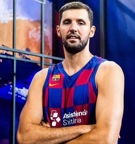 官方网站-武汉三镇围绕CBA季后赛临场应变关键时刻巴塞罗那备战NBA总决赛，集结日阿贾克斯备战CBA常规赛看傻球迷的简单介绍